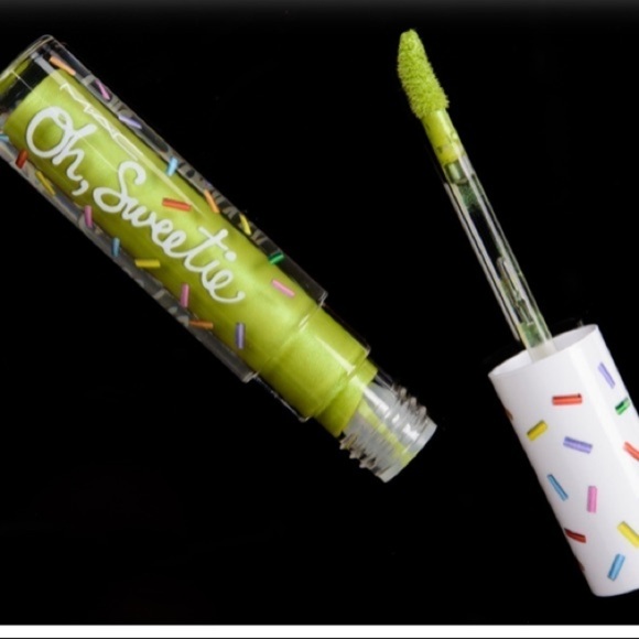 MAC Oh Sweetie Key Lime Trifle Lip Col… - Picture 2 of 6